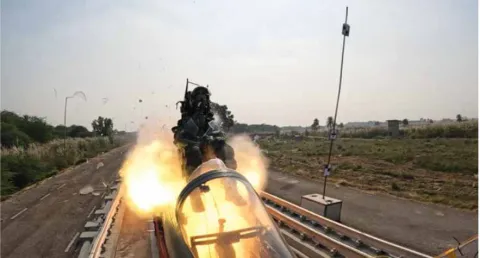 डीआरडीओ ने लड़ाकू विमान के बचाव तंत्र का सफल उच्च गति रॉकेट-स्लेड परीक्षण संपन्न किया।