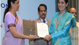 Ms. Navneet Gaba received Scientist of the year award 2016