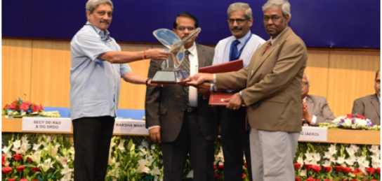 एसएजी ने 2014 में टाइटेनियम ट्रॉफी प्राप्त की